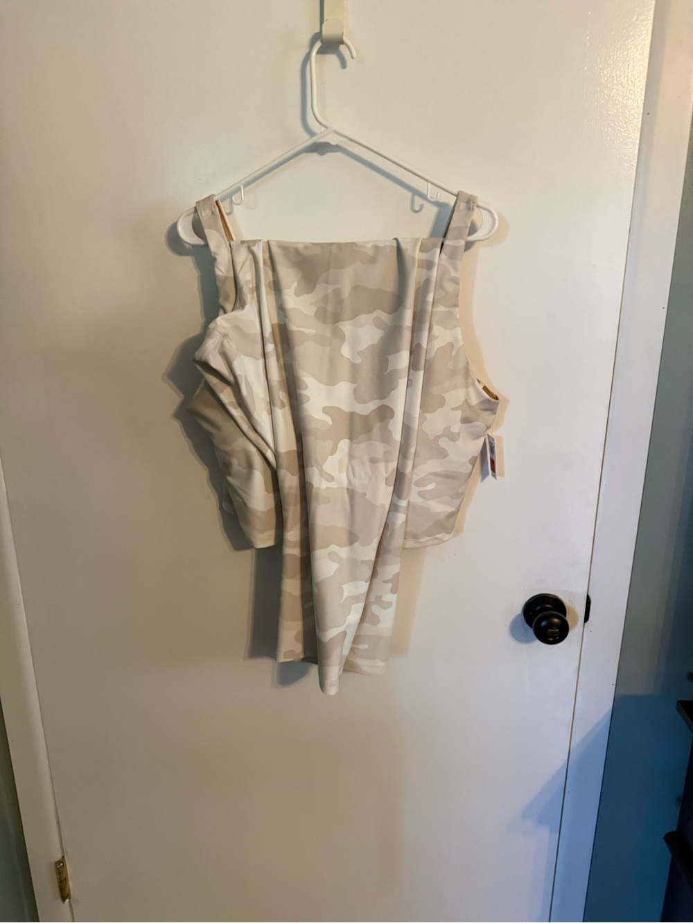 Beige Camo Old Navy Work Out Set